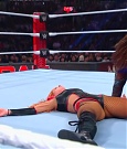 Women_RAW_mp410019.jpg