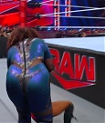 Women_RAW_mp410074.jpg