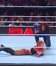 Women_RAW_mp49722.jpg