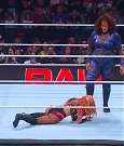 Women_RAW_mp49724.jpg