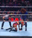 Women_RAW_mp49727.jpg
