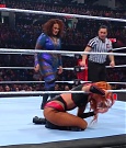 Women_RAW_mp49795.jpg
