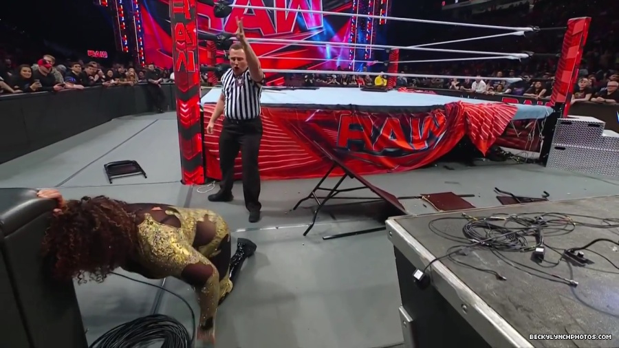 Becky_RAW_mp42106.jpg
