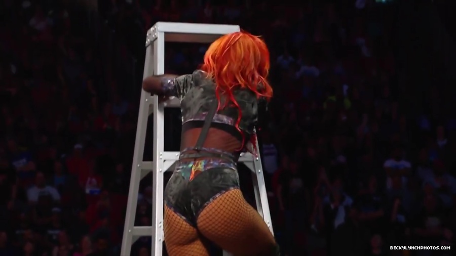 Becky_RAW_mp42113.jpg