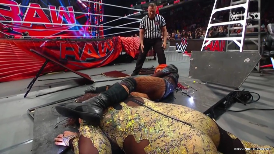 Becky_RAW_mp42130.jpg