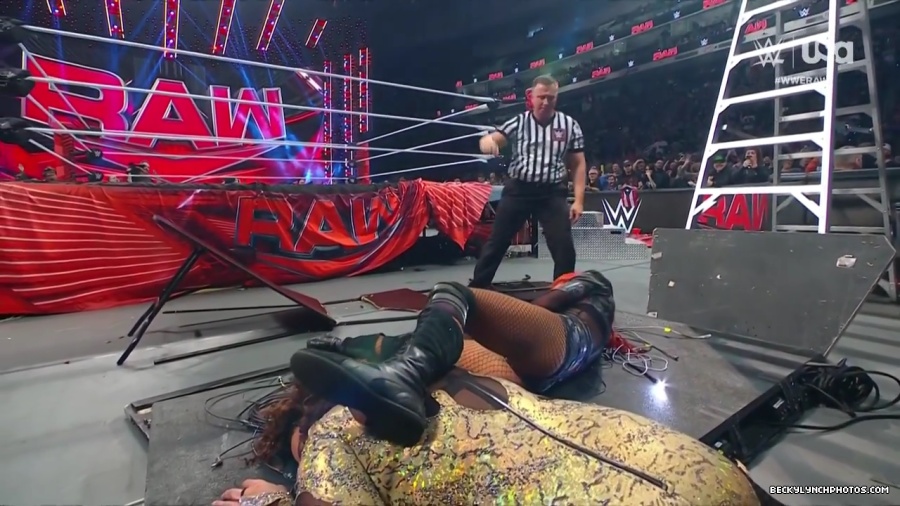 Becky_RAW_mp42132.jpg