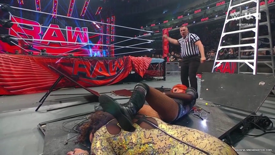 Becky_RAW_mp42136.jpg