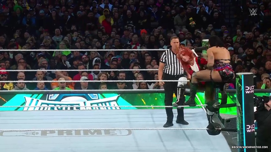 Becky_Mania_mp41278.jpg