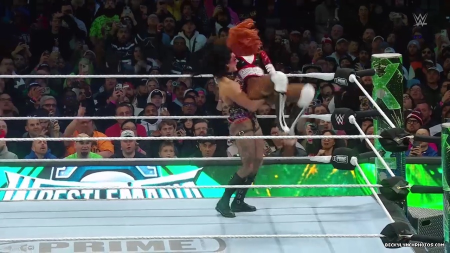 Becky_Mania_mp41447.jpg