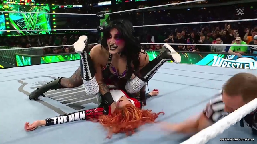 Becky_Mania_mp41456.jpg