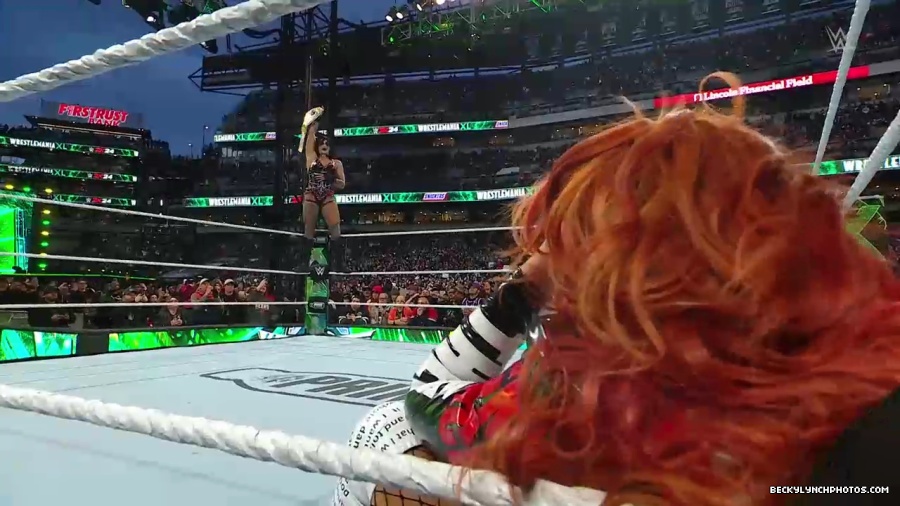 Becky_Mania_mp41517.jpg