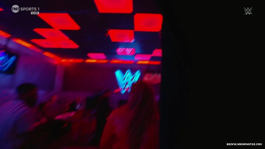 2_mp43773.jpg