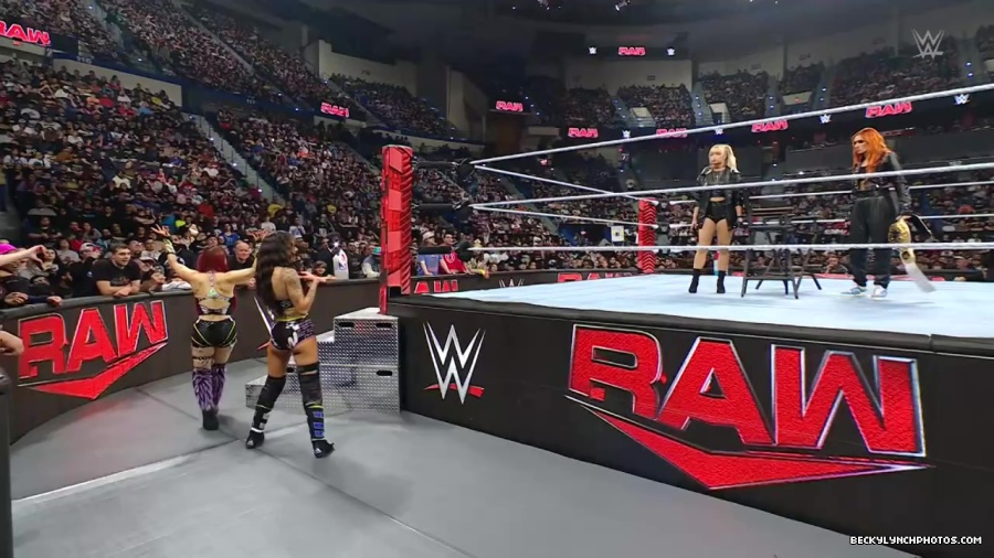 WWE01144.jpg