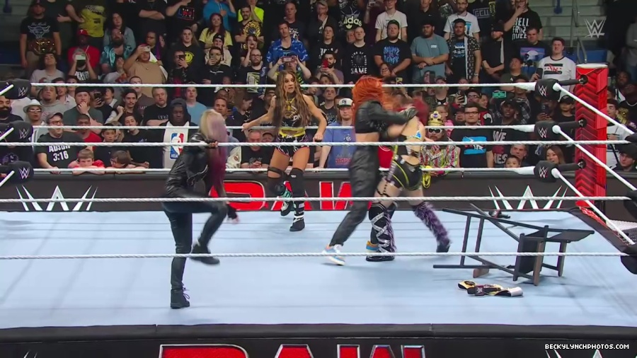 WWE01213.jpg