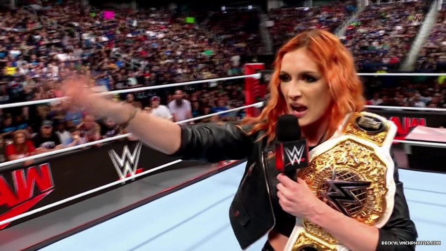 WWE01605~0.jpg