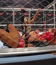 Women_RAW_mp42877.jpg