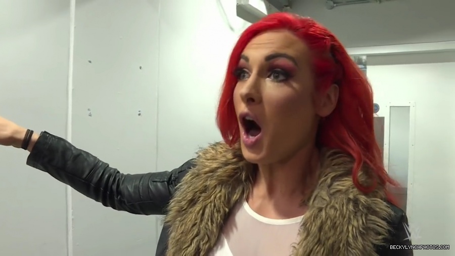 Becky_Lynch_arrives_at_the_SSE_Hydro__SmackDown_LIVE_Exclusive2C_Nov__82C_2016_mp41521.jpg