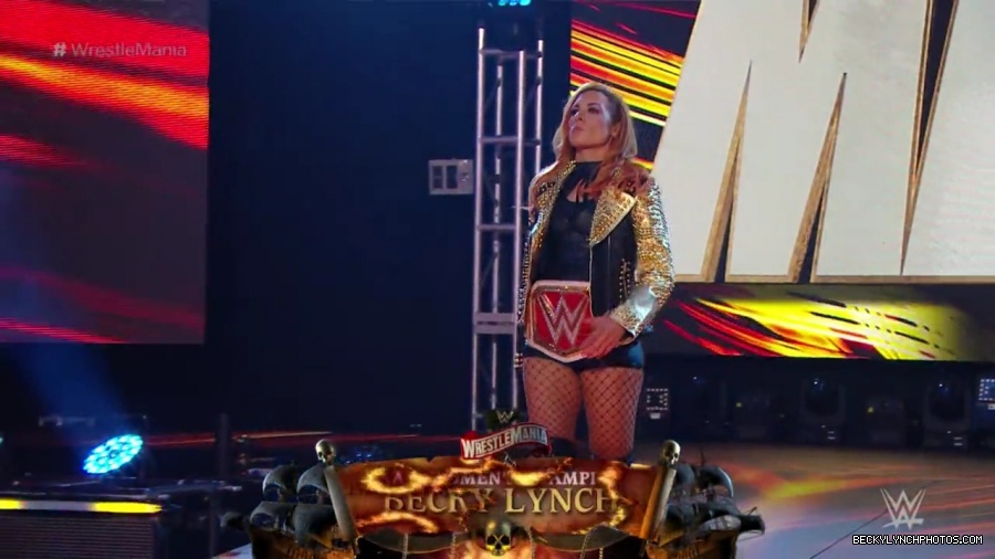 pfa-wwe_wrestlemania36_p1_720p_mkv6697.jpg