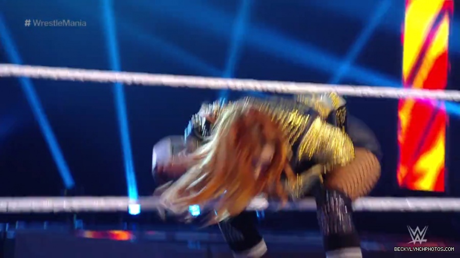 pfa-wwe_wrestlemania36_p1_720p_mkv6721.jpg