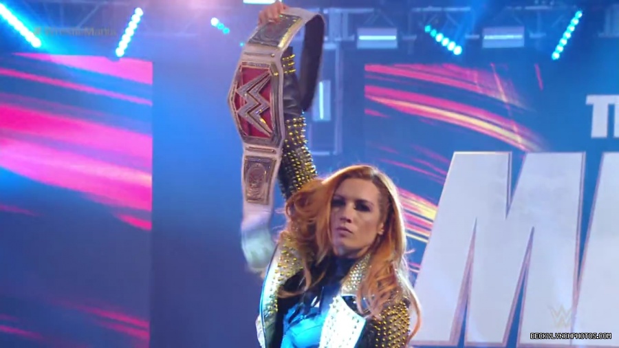 pfa-wwe_wrestlemania36_p1_720p_mkv6727.jpg