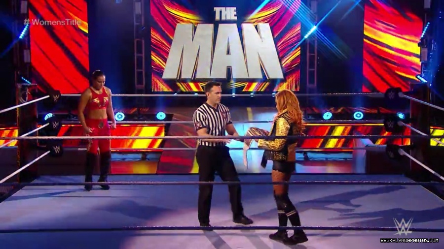 pfa-wwe_wrestlemania36_p1_720p_mkv6779.jpg