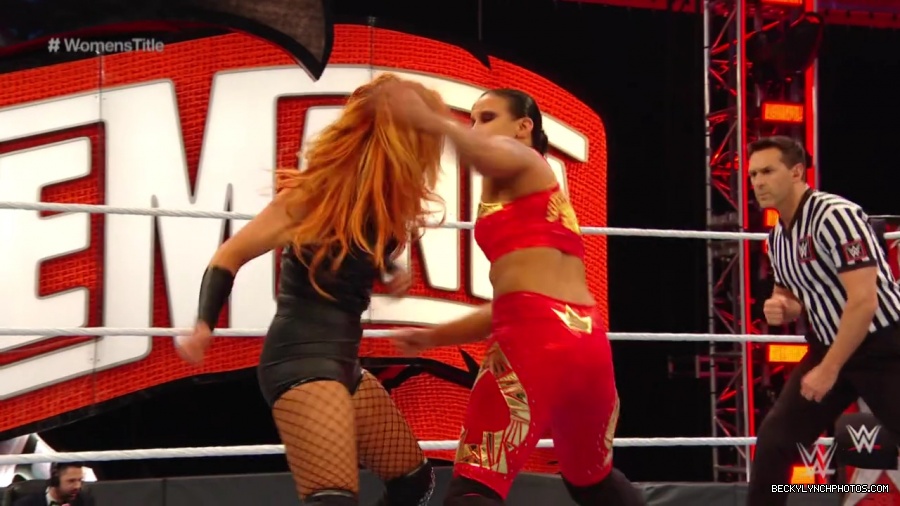 pfa-wwe_wrestlemania36_p1_720p_mkv6814.jpg