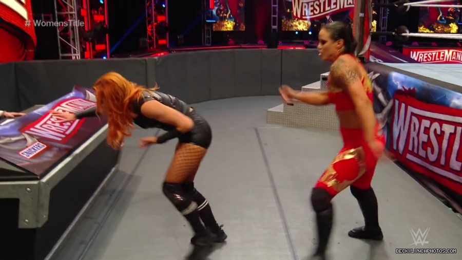 pfa-wwe_wrestlemania36_p1_720p_mkv6826.jpg