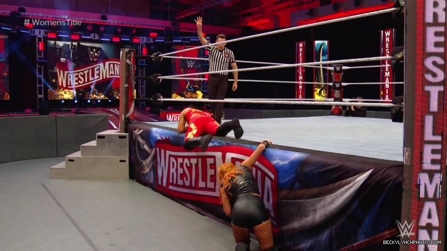 pfa-wwe_wrestlemania36_p1_720p_mkv6843.jpg