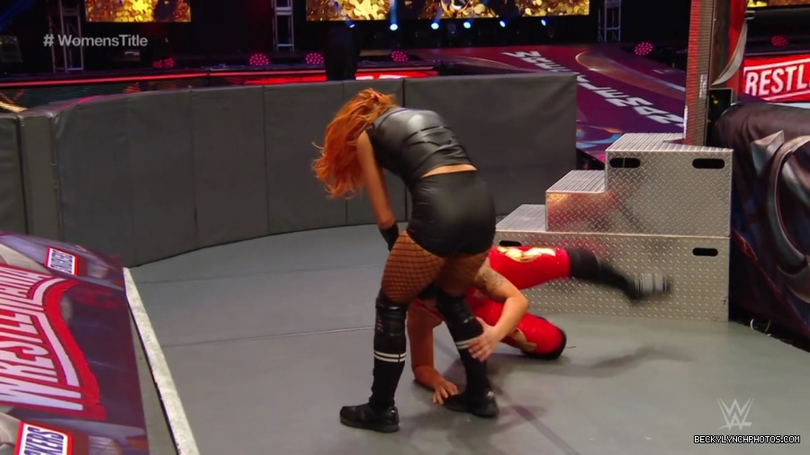 pfa-wwe_wrestlemania36_p1_720p_mkv6868.jpg