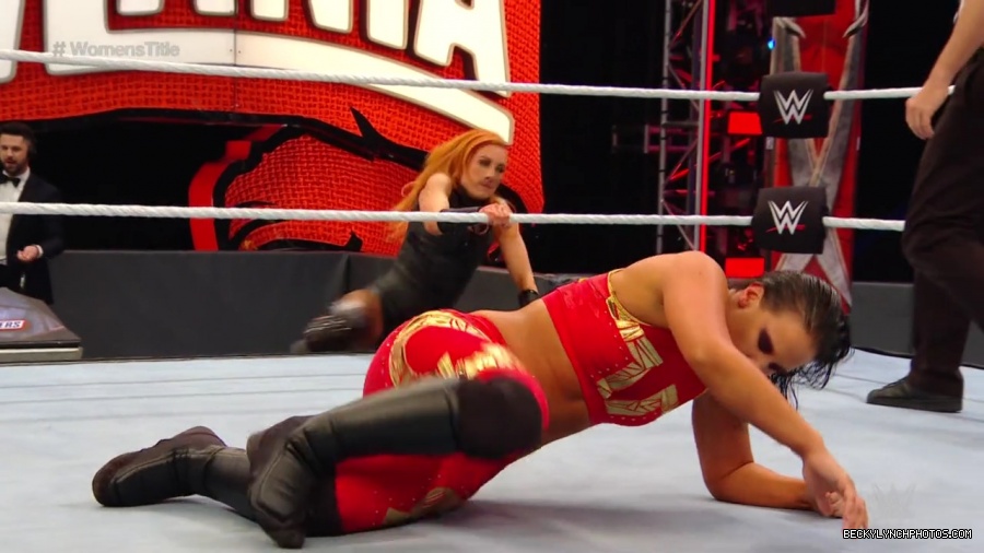 pfa-wwe_wrestlemania36_p1_720p_mkv6900.jpg