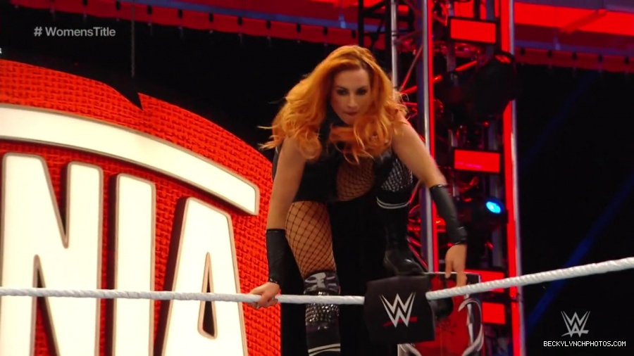 pfa-wwe_wrestlemania36_p1_720p_mkv6905.jpg
