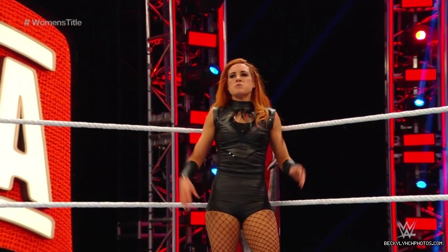 pfa-wwe_wrestlemania36_p1_720p_mkv6915.jpg