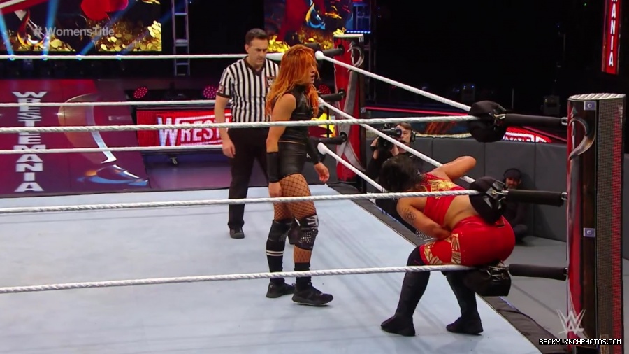 pfa-wwe_wrestlemania36_p1_720p_mkv6937.jpg