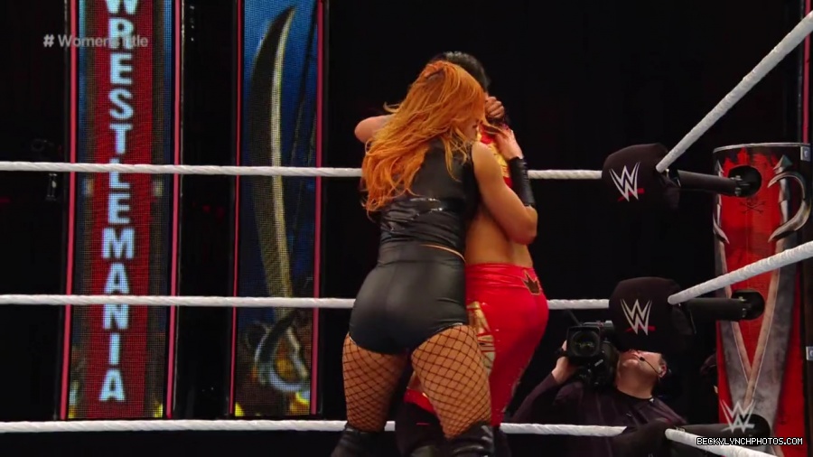pfa-wwe_wrestlemania36_p1_720p_mkv6943.jpg
