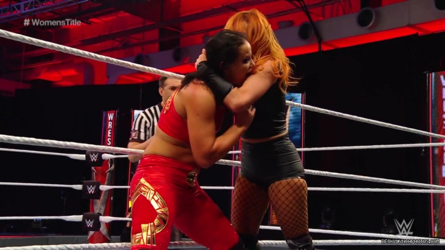 pfa-wwe_wrestlemania36_p1_720p_mkv7041.jpg