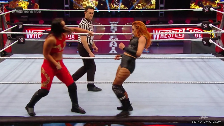 pfa-wwe_wrestlemania36_p1_720p_mkv7051.jpg