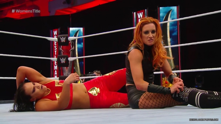 pfa-wwe_wrestlemania36_p1_720p_mkv7099.jpg