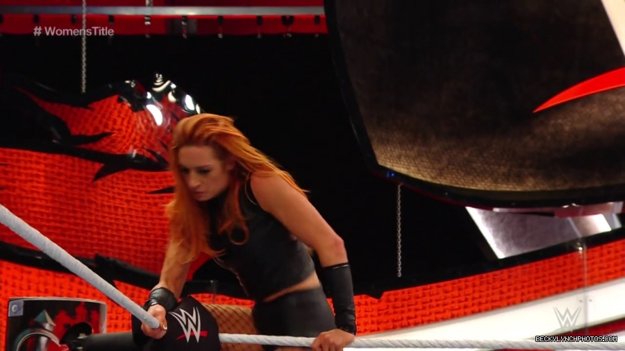 pfa-wwe_wrestlemania36_p1_720p_mkv7114.jpg