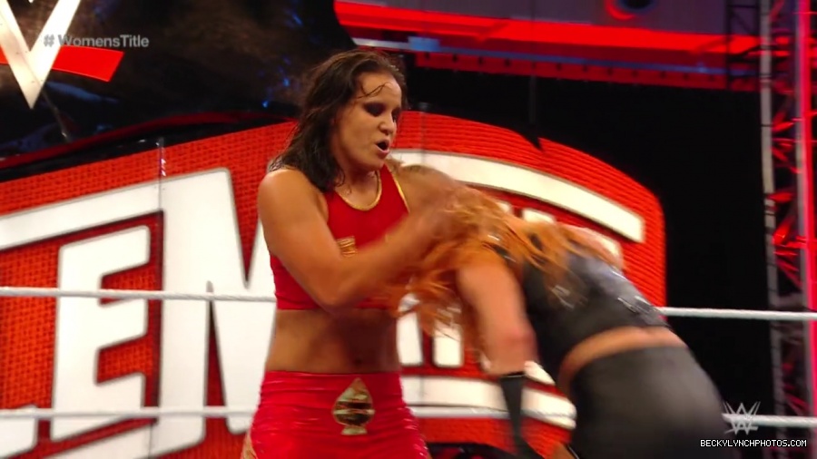 pfa-wwe_wrestlemania36_p1_720p_mkv7124.jpg