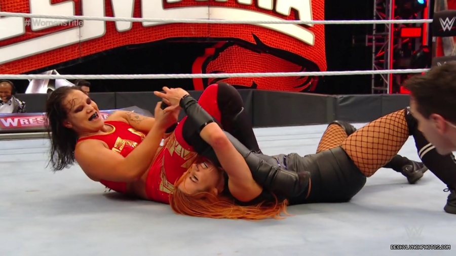 pfa-wwe_wrestlemania36_p1_720p_mkv7137.jpg