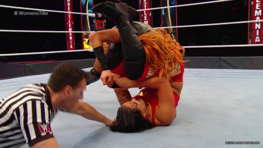 pfa-wwe_wrestlemania36_p1_720p_mkv7142.jpg