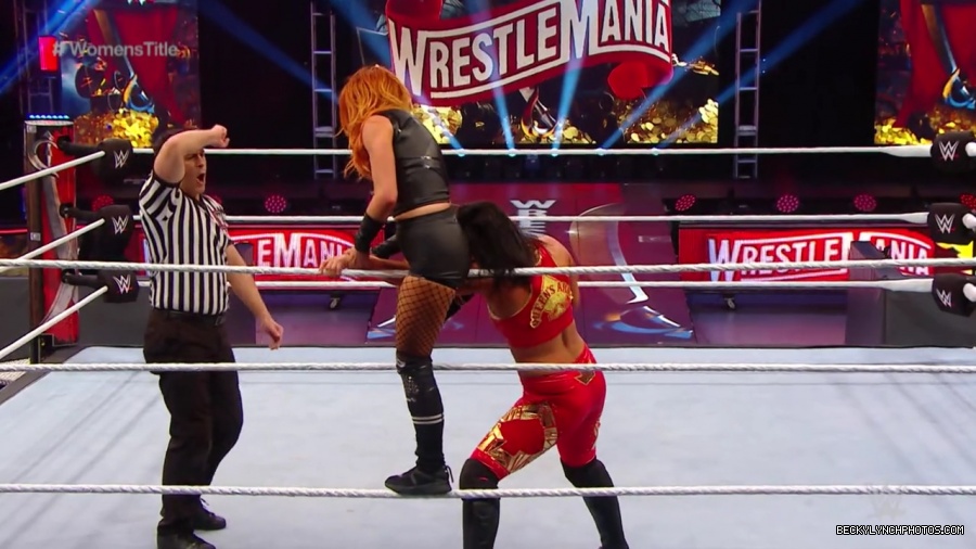 pfa-wwe_wrestlemania36_p1_720p_mkv7201.jpg