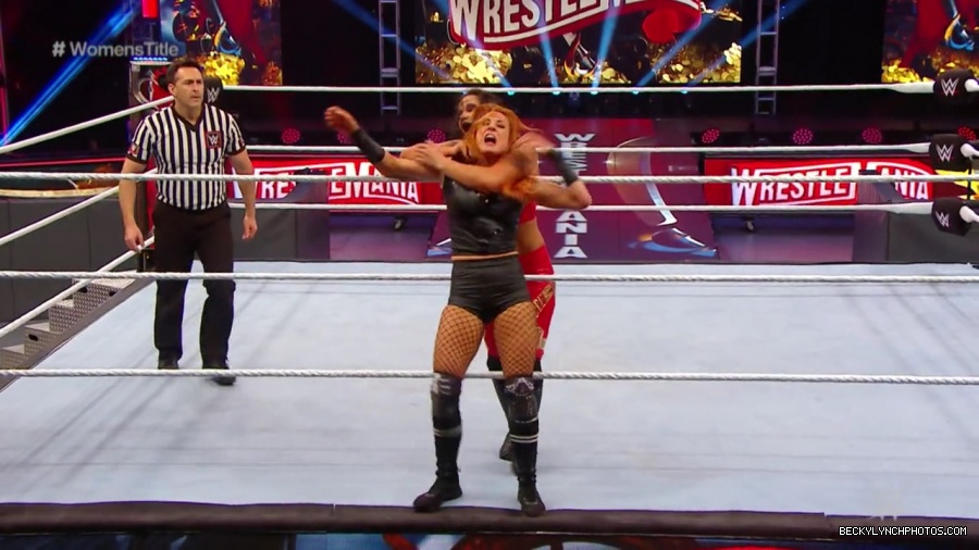 pfa-wwe_wrestlemania36_p1_720p_mkv7204.jpg