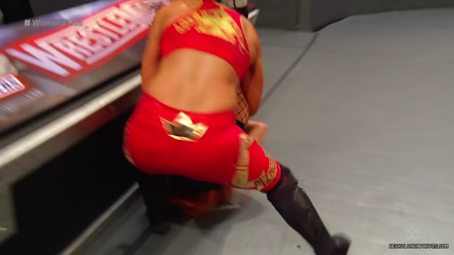 pfa-wwe_wrestlemania36_p1_720p_mkv7240.jpg
