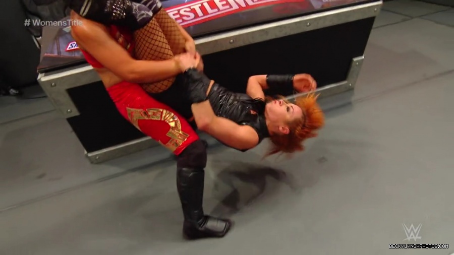 pfa-wwe_wrestlemania36_p1_720p_mkv7244.jpg