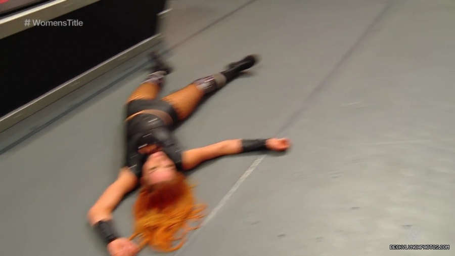 pfa-wwe_wrestlemania36_p1_720p_mkv7248.jpg