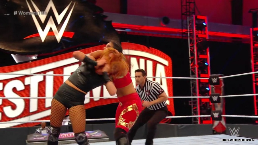 pfa-wwe_wrestlemania36_p1_720p_mkv7290.jpg