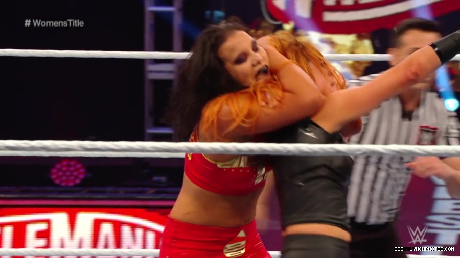 pfa-wwe_wrestlemania36_p1_720p_mkv7291.jpg