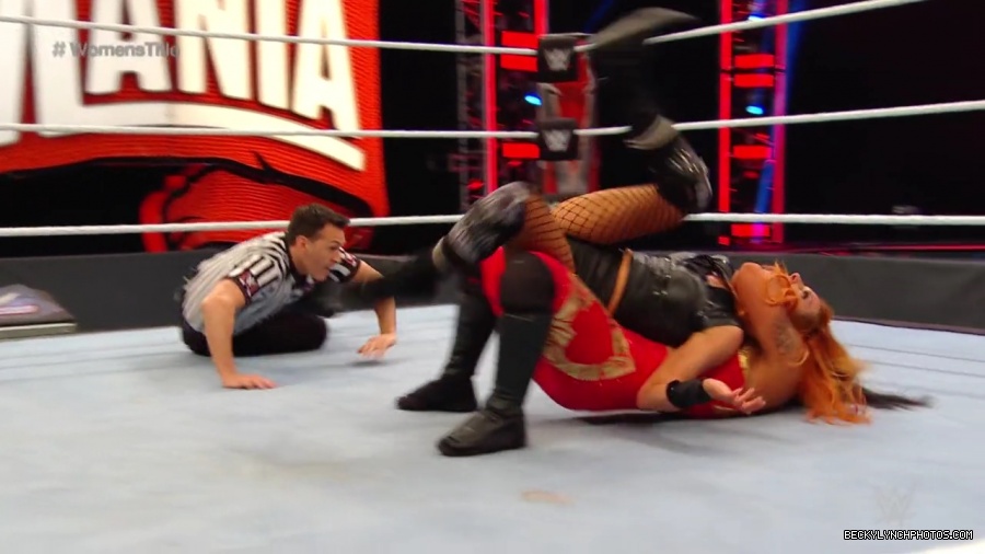 pfa-wwe_wrestlemania36_p1_720p_mkv7298.jpg