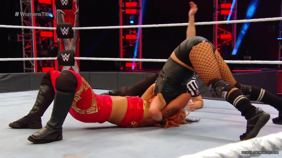 pfa-wwe_wrestlemania36_p1_720p_mkv7300.jpg